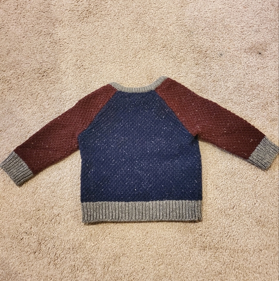Colorblock Cable Knit Sweater - Picture 2 of 3
